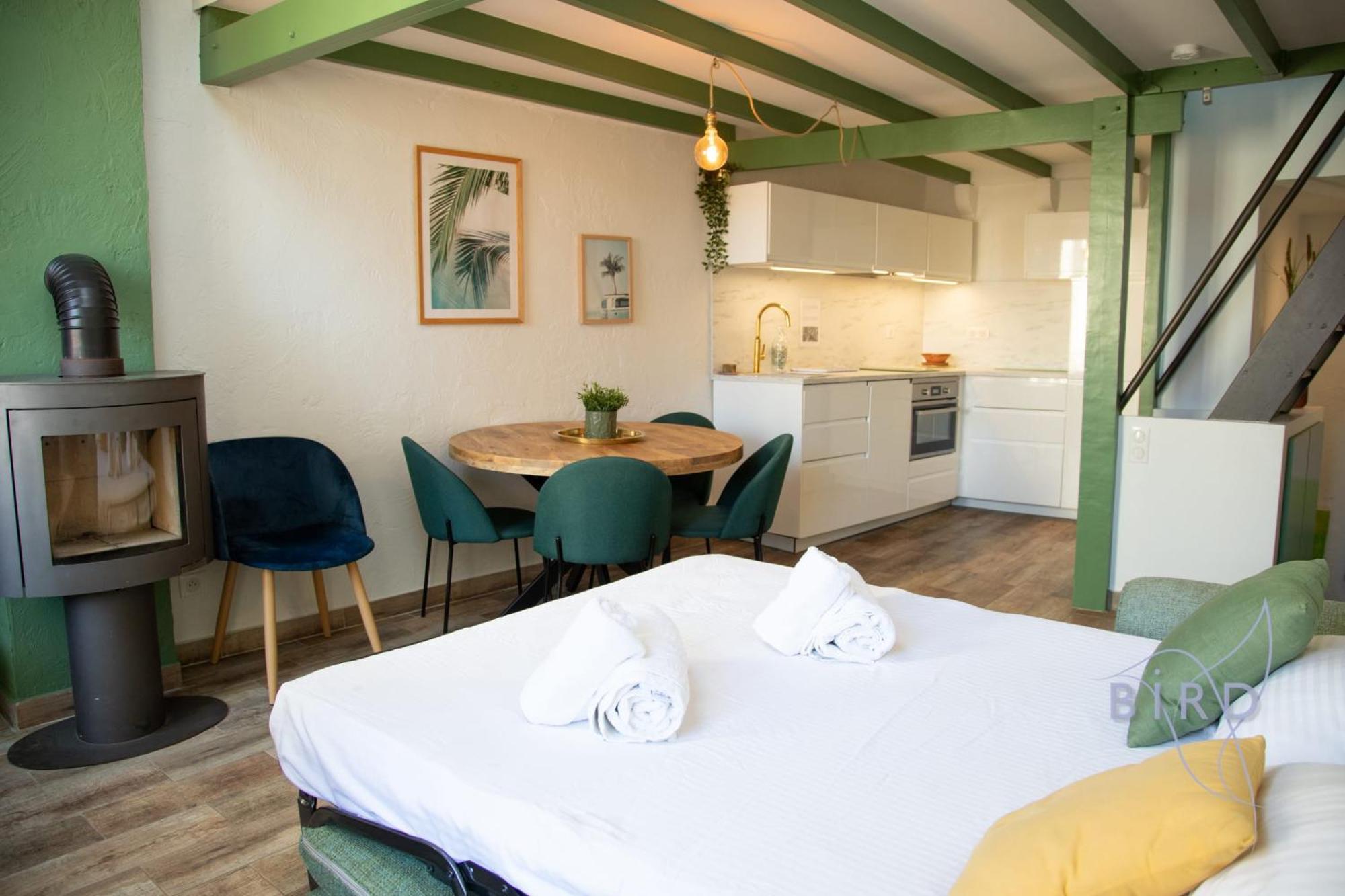 Charming Town House In The Heart Of Suquet Cannes