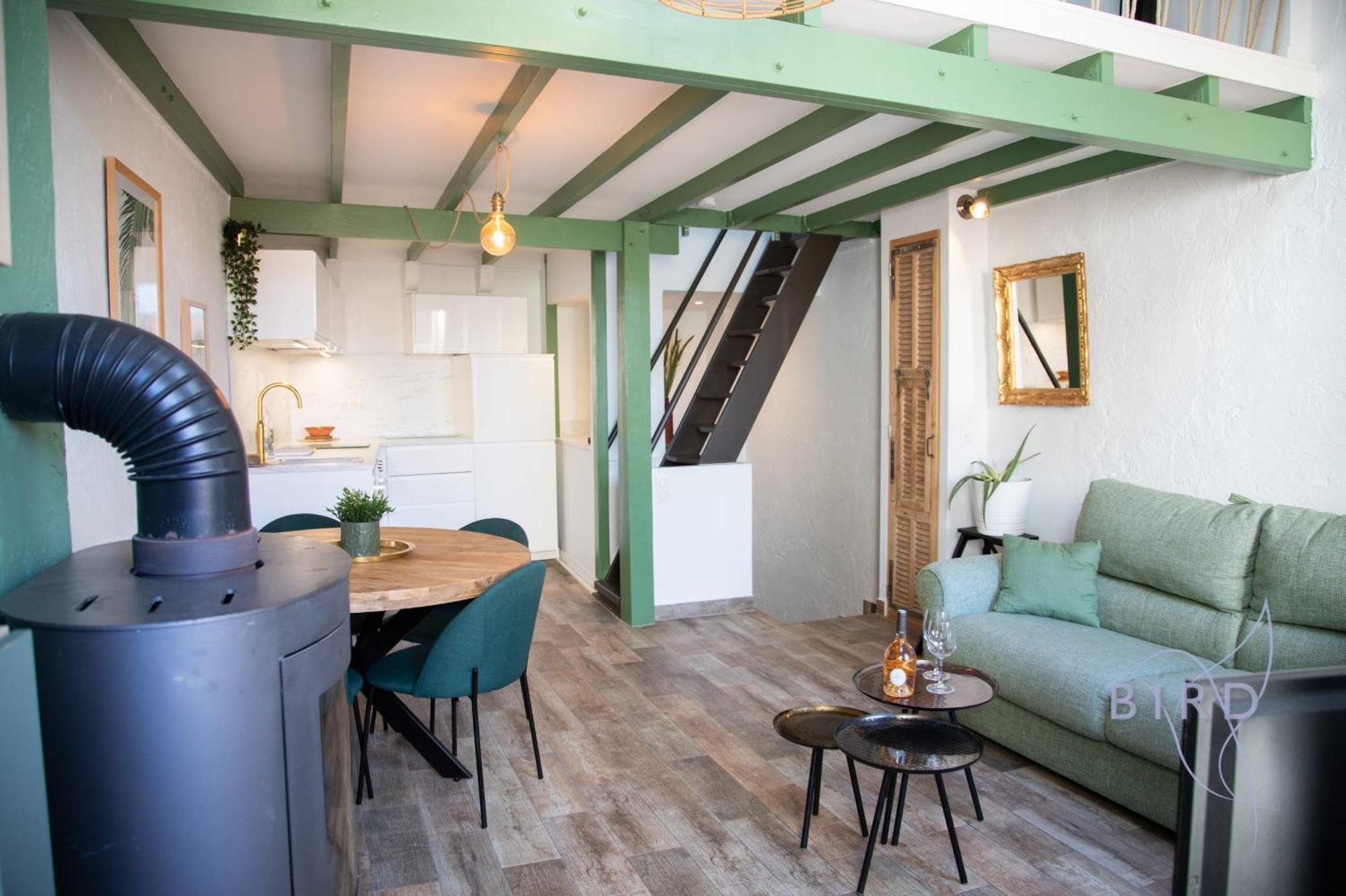Hébergement de vacances Charming Town House In The Heart Of Suquet Cannes